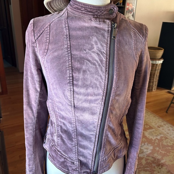 Free People Velvet Jacket in Dusty Pink - Picture 5 of 8